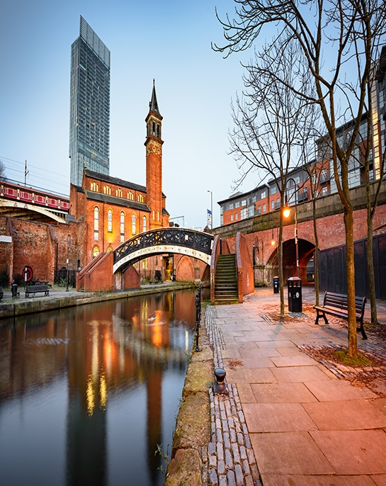 Conveyancing Solicitors in Manchester